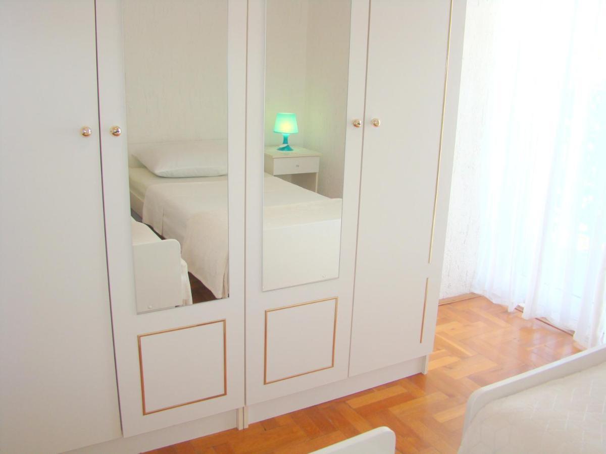 Apartments Ruza Vodice Cameră foto